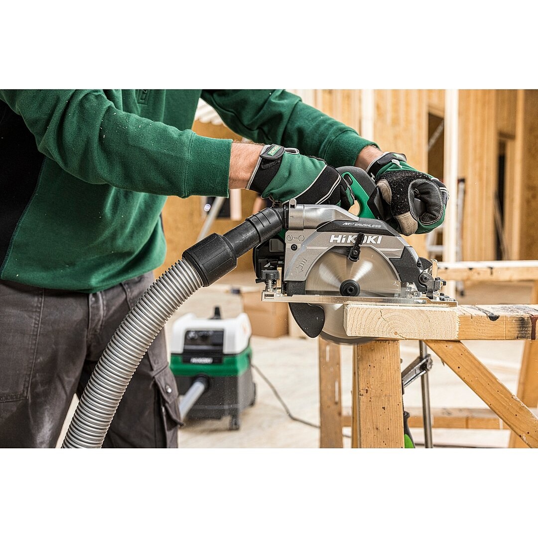 HIKOKI C3606DB Sega Circolare Portatile 36V Brushless Ø 165mm - Profondità di Taglio 66mm, Angolo -5° a 45°, Accessori Inclusi (Senza Batteria e Caricabatterie)