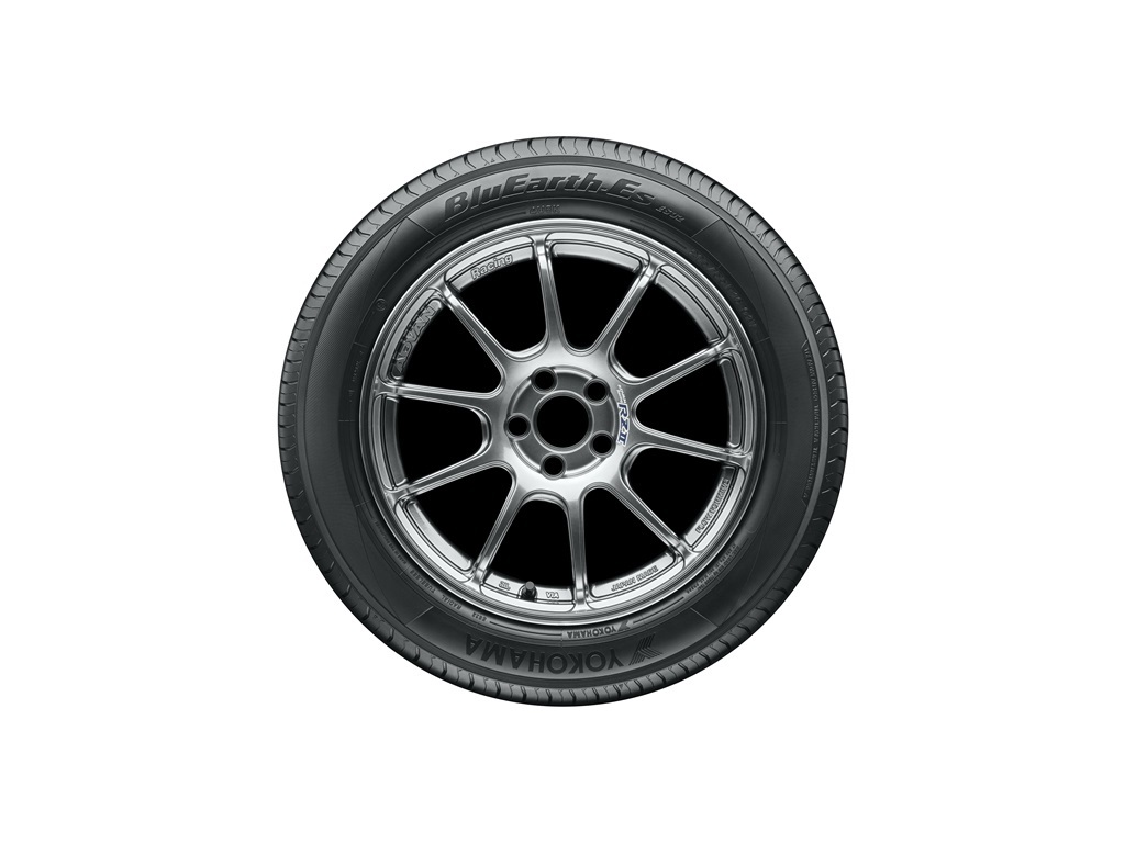 Yokohama Bluearth-Es ES32 185/65 R14 86H Pneumatici Estivi