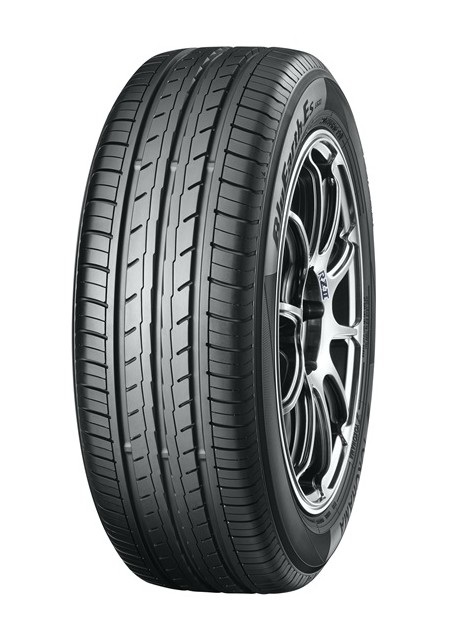Yokohama BluEarth-Es ES32 205/60 R16 92H Pneumatico Estivo - Efficienza C, Aderenza B, Rumore 68 db