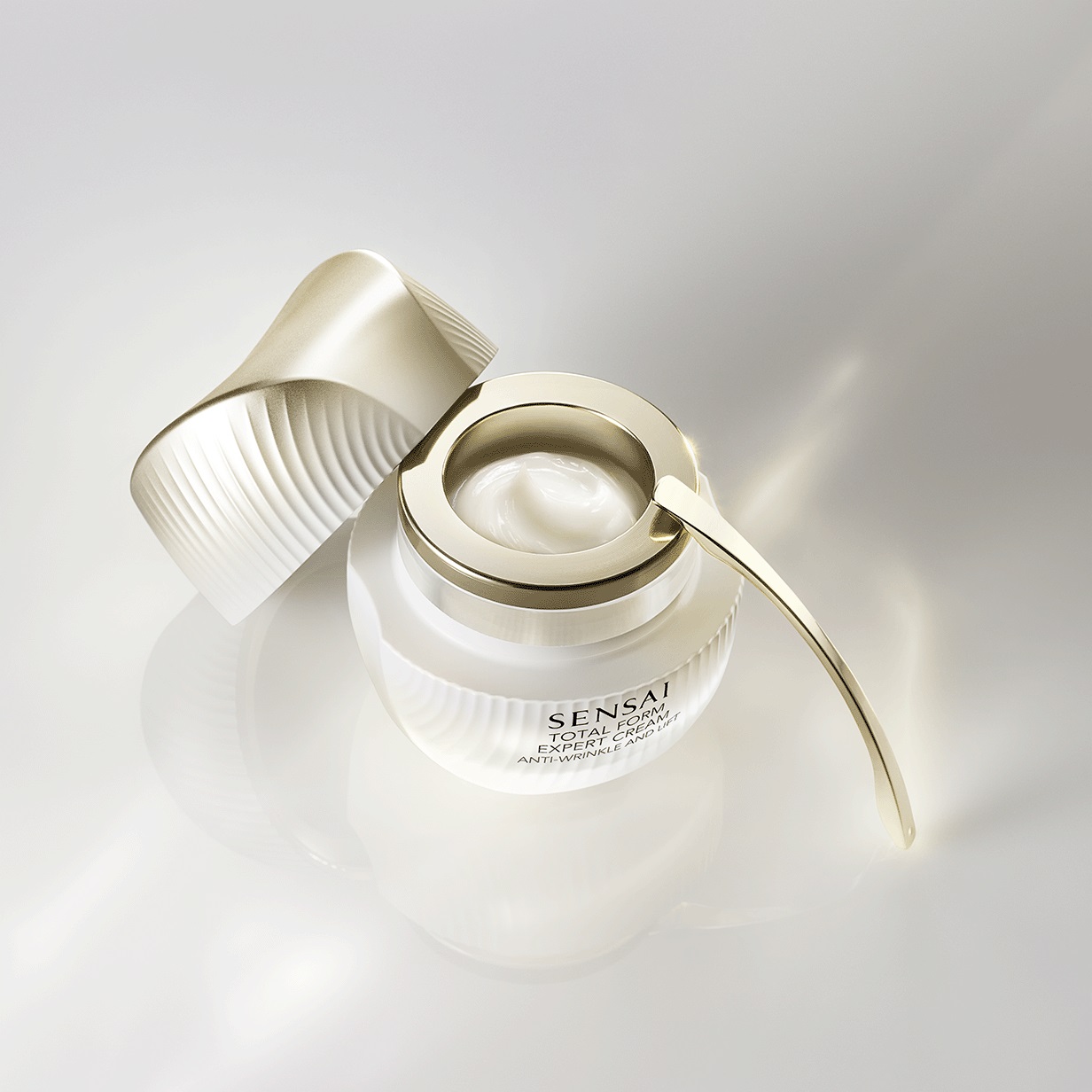 Sensai Total Form Expert Cream 50 ml - Crema Anti-Età Rimodellante per il Viso con Texture Setosa