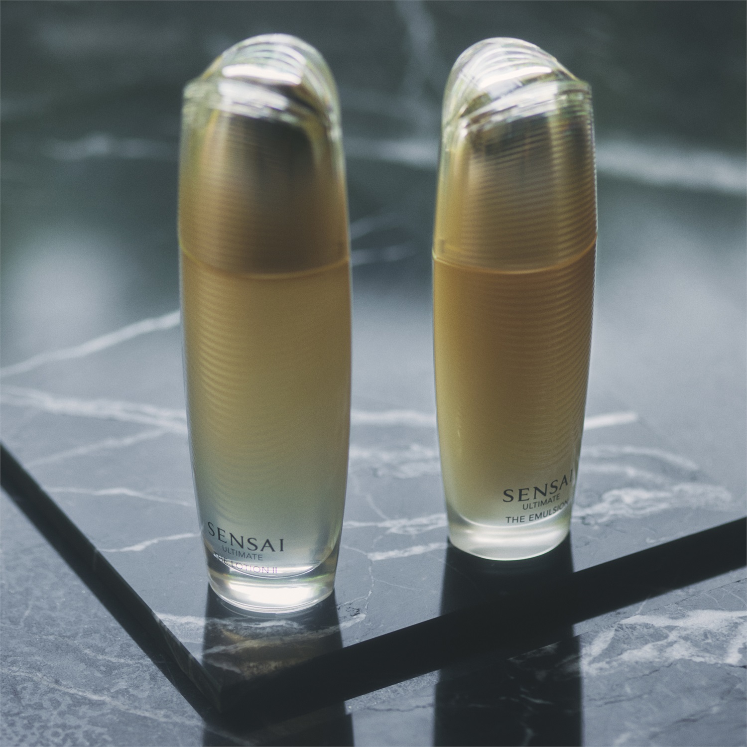 Sensai Ultimate The Emulsion Crema Idratante Viso 100 ml - Emulsione Leggera e Nutriente con Seta Koishimaru e Sakura Eternal Complex