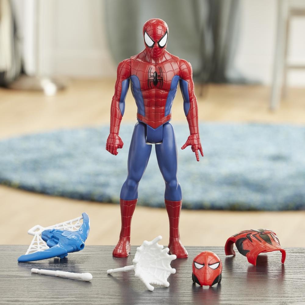 Hasbro Spider-Man Action Figure 30 cm con Blaster Titan Hero Blast Gear e Proiettili