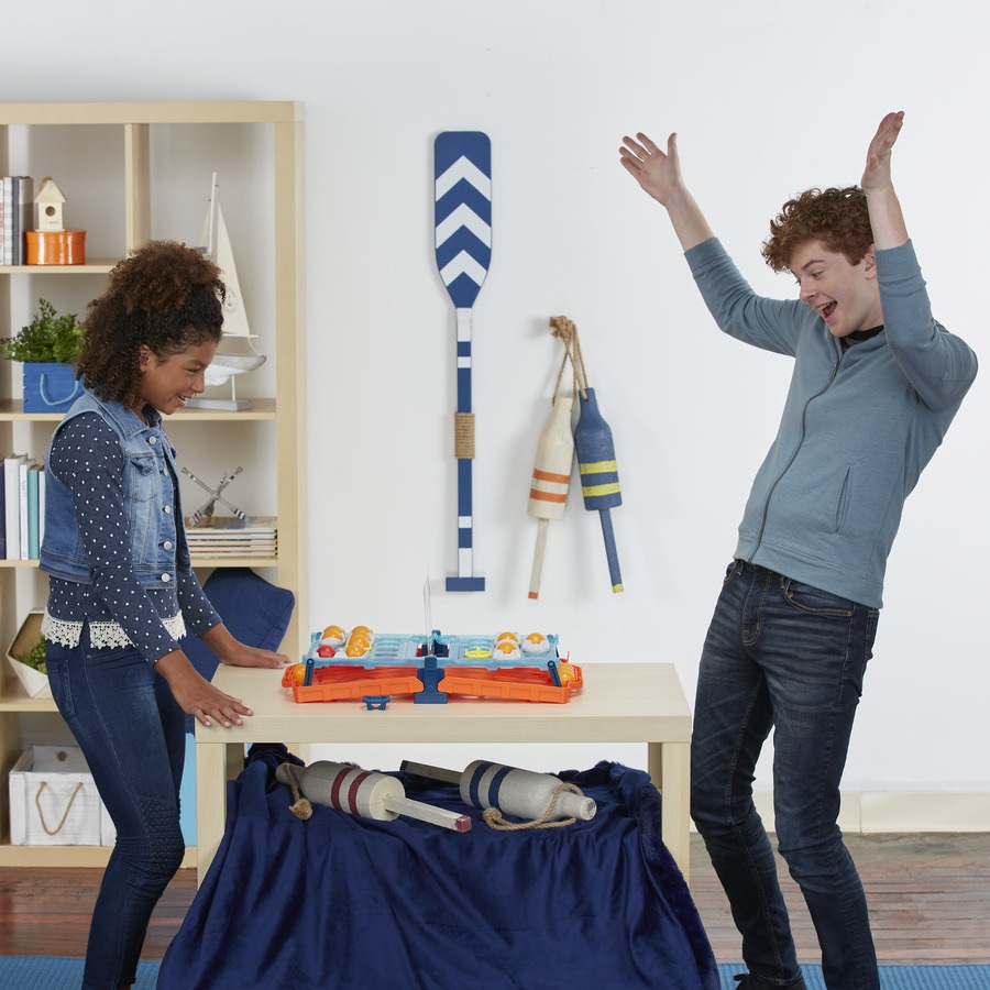 Hasbro Affonda la Flotta Al Volo - Gioco da Tavolo Travel in Italiano per Famiglie, 8 Anni