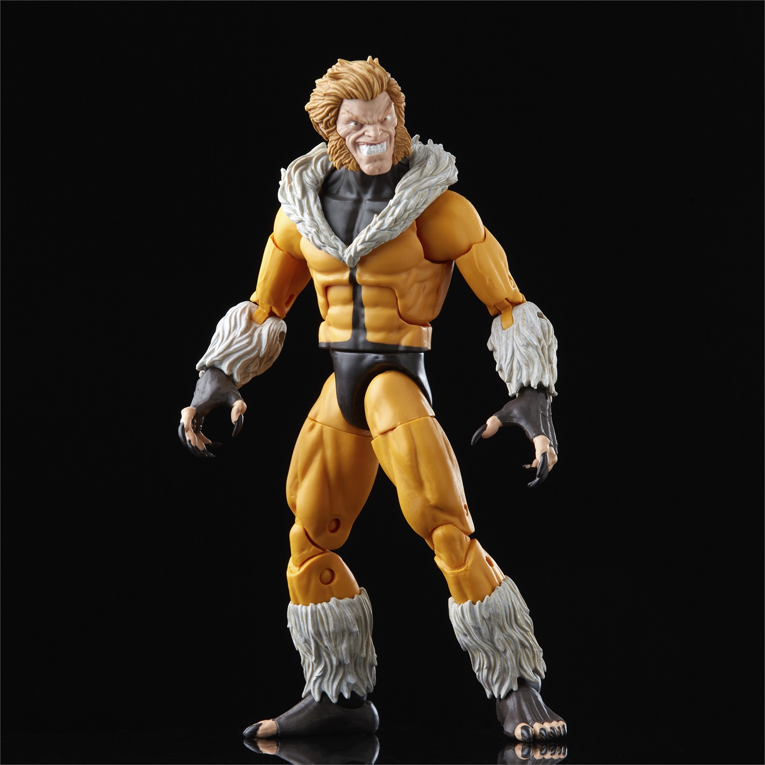 Hasbro Marvel Legends Series X-Men Sabretooth Action Figure 15 cm con 3 Accessori Build-A-Figure Multicolore