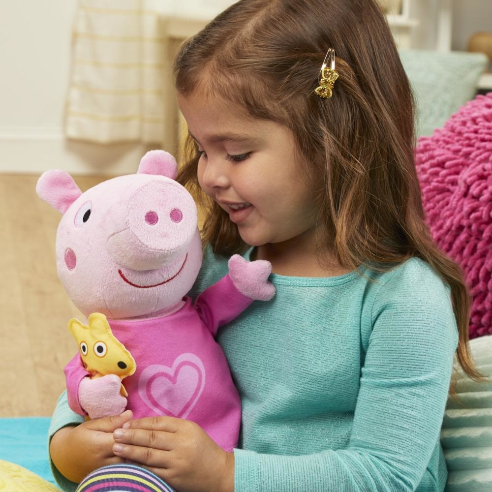 HASBRO Peppa Pig Bedtime Lullabies Peluche Musicale con Orsetto - 3 Canzoni e 3 Frasi per Sogni Dolci