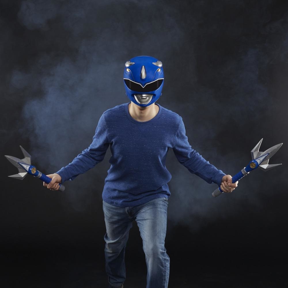 Hasbro Lightning Collection Mighty Morphin Blue Ranger Power Lance - Replica Premium con Effetti Sonori e Design Allungabile