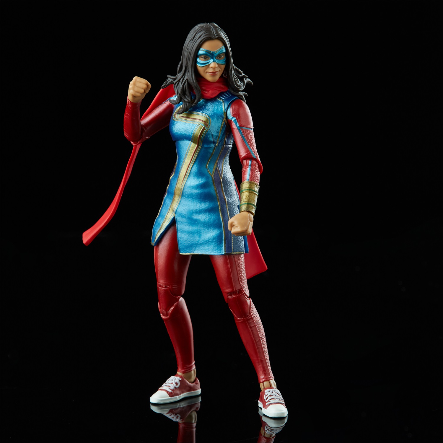 Hasbro Marvel Legends Series Ms. Marvel Disney Plus - Action Figure Collezionabile da 15 cm con 2 Accessori e Parte Build-a-Figure