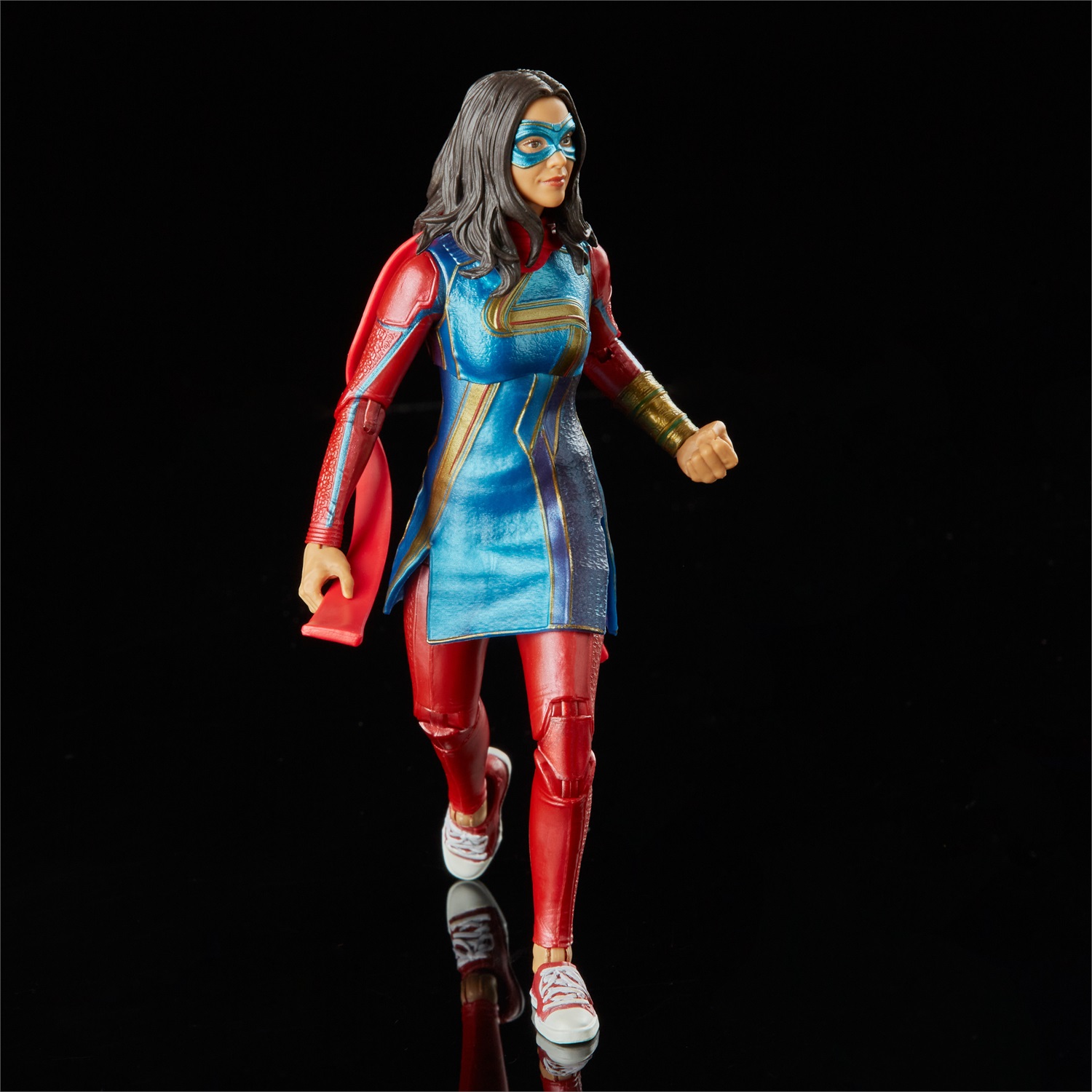 Hasbro Marvel Legends Series Ms. Marvel Disney Plus - Action Figure Collezionabile da 15 cm con 2 Accessori e Parte Build-a-Figure