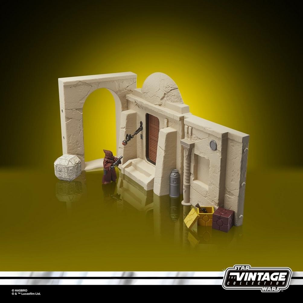 Hasbro Star Wars The Vintage Collection Streets of Mos Eisley Playset con Action Figure da 9,5 cm - Ispirato a Star Wars: Una Nuova Speranza