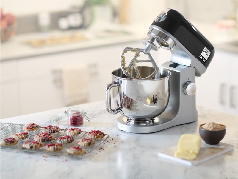 Kenwood KMX750BK Impastatrice Planetaria 1000 W con Ciotola in Acciaio da 5L, 6 Velocità, Funzione Pulse, Personalizzabile con Oltre 20 Accessori, Colore Nero