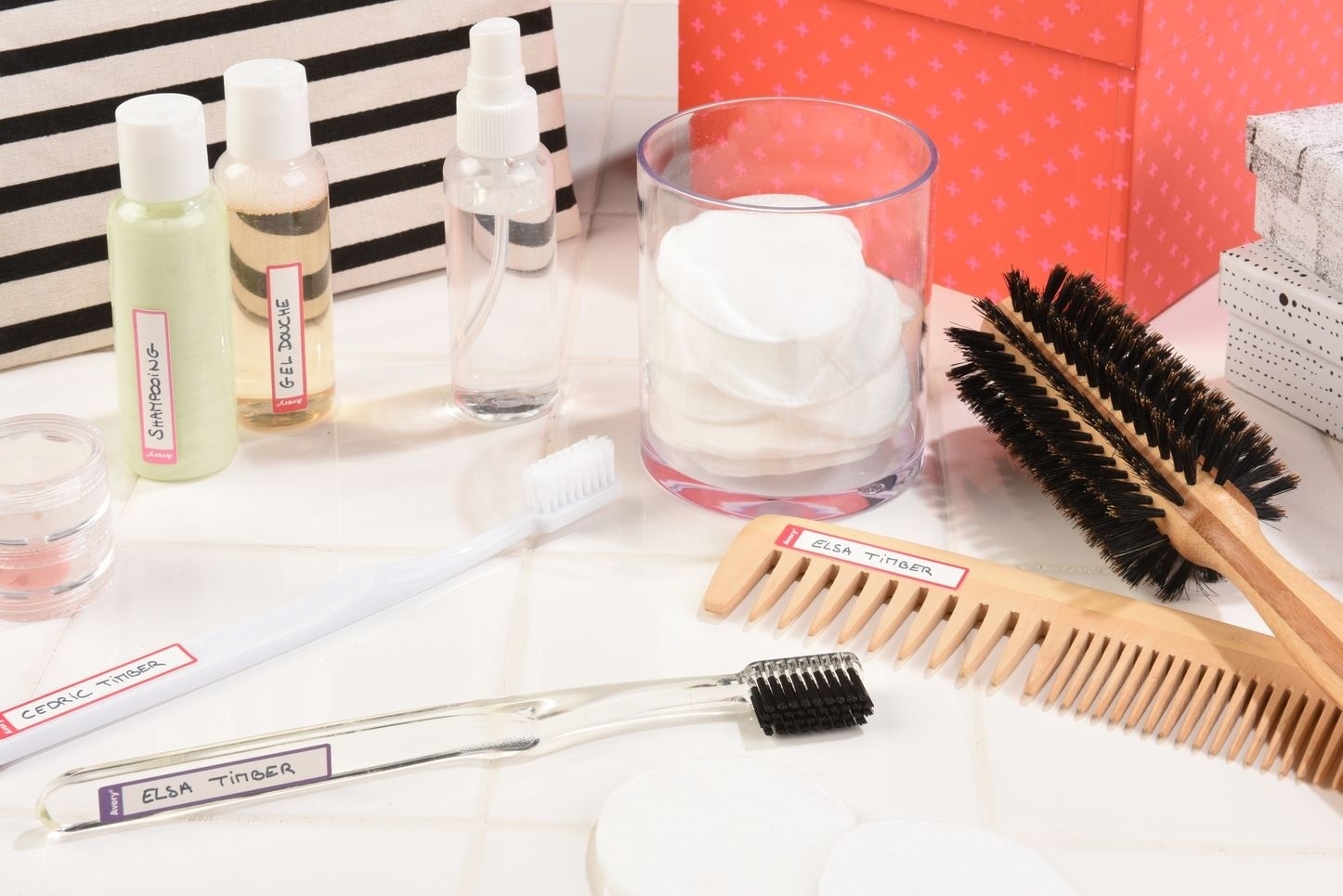 Avery Etichette per Penne e Matite Rosa/Viola 50x10 mm - Confezione da 30 Pezzi