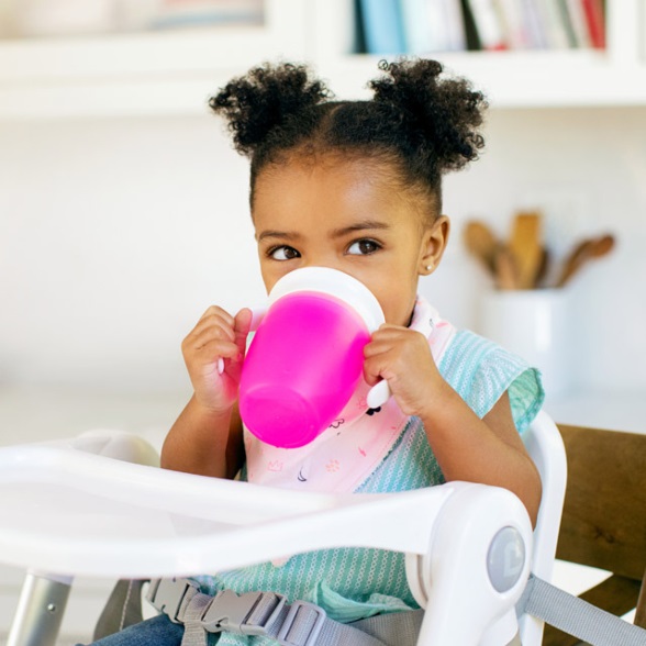 Munchkin Miracle 360° Tazza da allenamento Rosa 207 ml - Senza BPA, A prova di perdite, per bambini da 6 mesi
