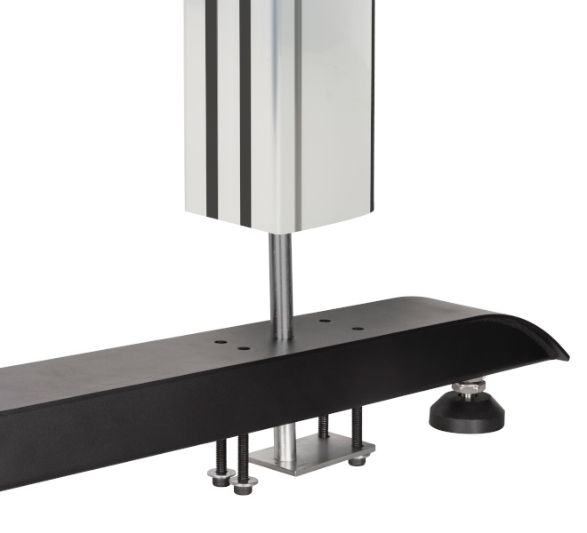 B-Tech BT8380 Supporto da Tavolo per Schermo - Base in Metallo Nero, Dimensioni 86x950x107 mm