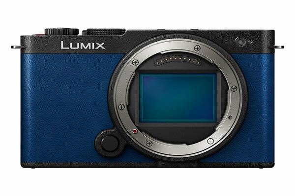 Panasonic Lumix S9 Body Night Blue - Fotocamera Mirrorless Full Frame 24,2 MP, Video 6K/4K, Stabilizzazione Immagine, WiFi 5Ghz