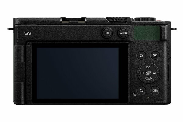 Panasonic Lumix S9 Fotocamera Mirrorless Full Frame 24,2 MP con Obiettivo 20-60mm f/3.5-5.6 - Crimson Red