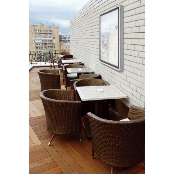 Nobo Bacheca per Esterni Bianca Magnetica 4xA4 Verticale con Anta Battente e Serratura