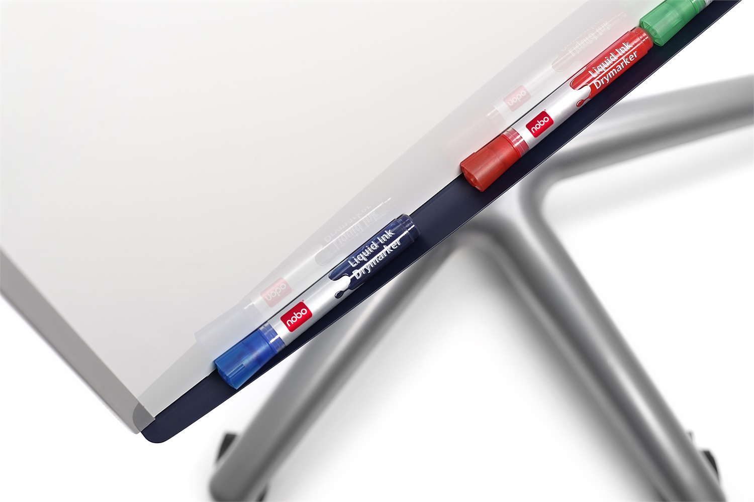 Nobo Lavagna Portablocco Magnetico Portatile in Acciaio Classic - 100 x 67,5 cm, Regolabile in Altezza, con Ruote e Superficie Scrivibile