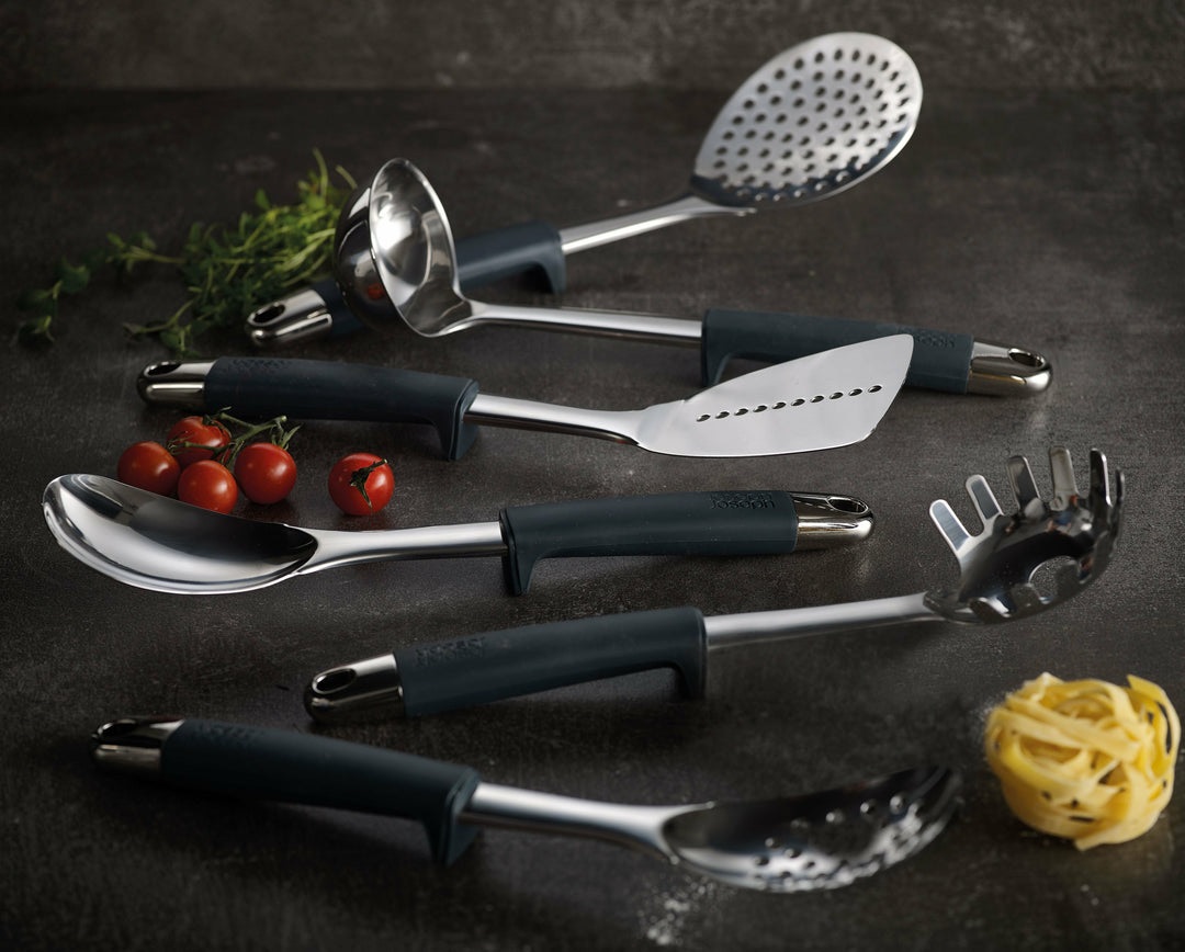 Joseph Joseph Elevate Carousel Set - Utensili in Acciaio Inox con Manici Ponderati e Poggiautensili Integrati