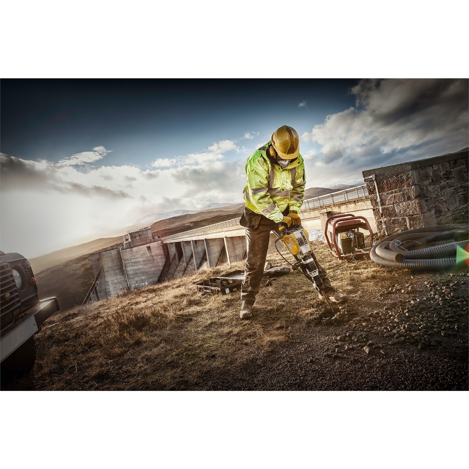 DeWALT D25902K-QS Martello Demolitore 1550W SDS-MAX 19J con Scalpello e Valigetta Inclusi