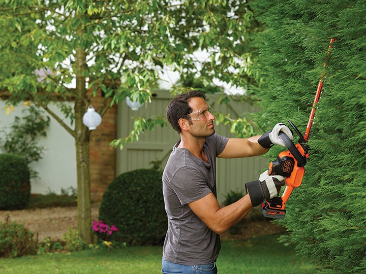 Black & Decker GTC18504PC Tagliasiepi a Batteria 18V con Lama Doppia da 50 cm e Impugnatura Ergonomica