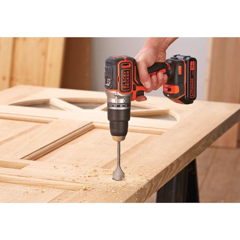 BLACK DECKER BL188K-QW Trapano/Avvitatore a Percussione 18V Litio con Valigetta, 1650 Giri/min, Tecnologia Brushless