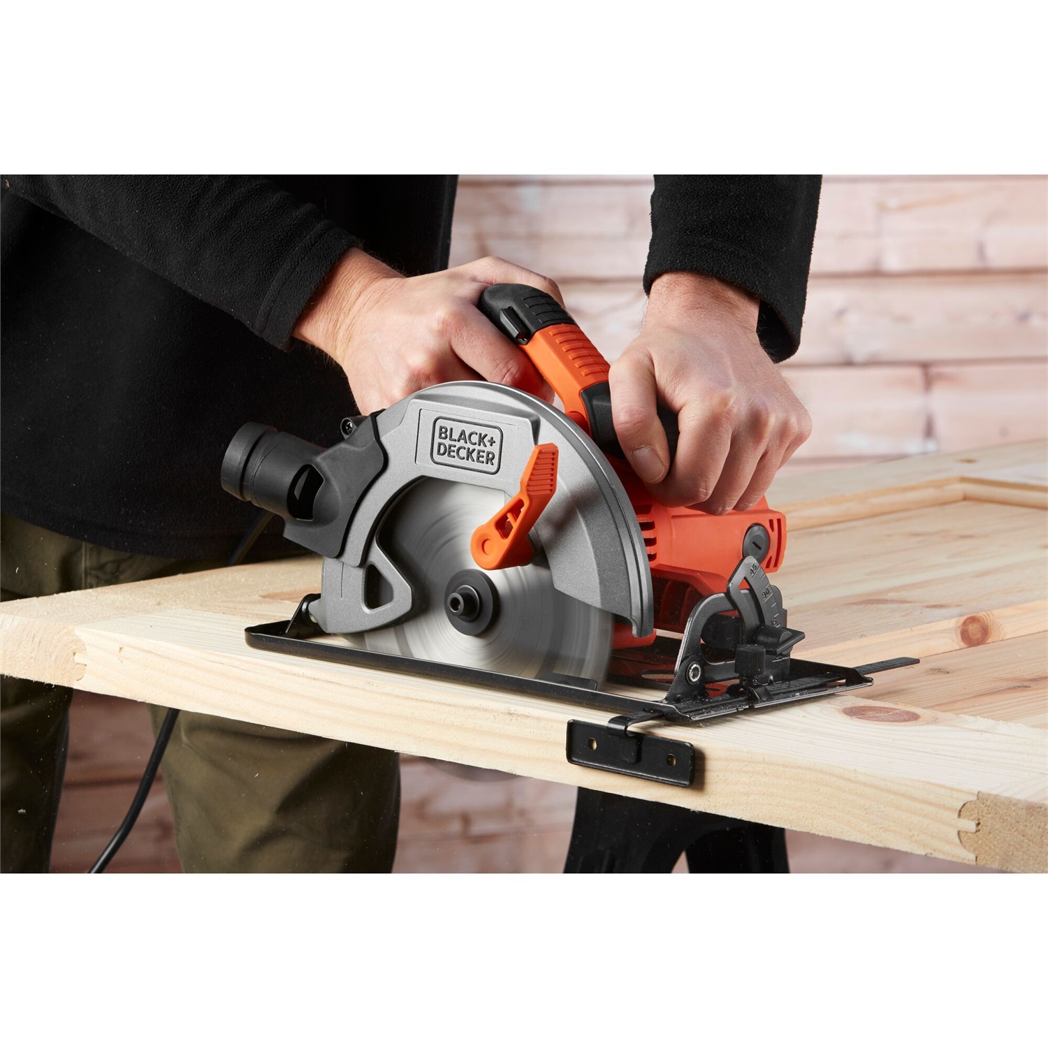 BLACK DECKER CS1550-QS Sega Circolare 1500W con Lama da 190mm, Profondità di Taglio Regolabile fino a 66mm, Blocco Interruttore