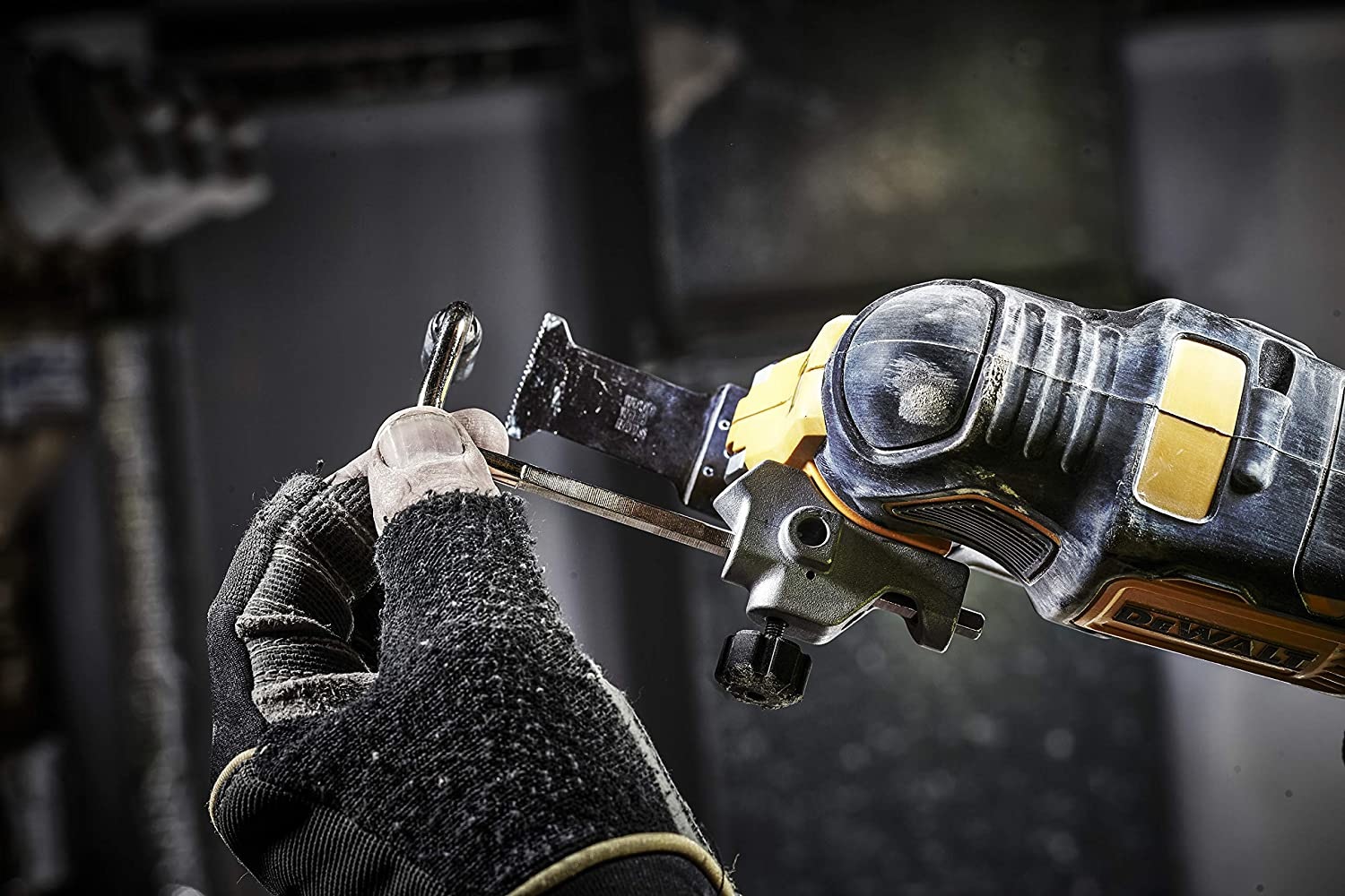 DeWALT DCS356NT-XJ Utensile Multifunzione ad Oscillazione 18V BRUSHLESS con 37 Accessori e Valigetta T-STAK