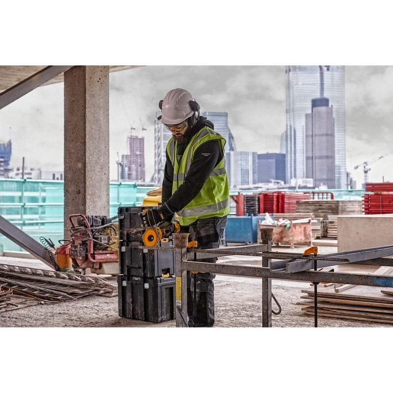DeWALT DCG418NT-XJ Levigatrice a Nastro Portatile Nero e Giallo - Senza Batteria e Caricabatteria