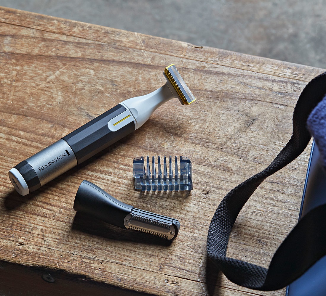 Remington Omniblade HG3000 - Rasoio Ibrido Impermeabile Ricaricabile per Viso e Corpo con 4 Pettini per Barba e Pettine per il Corpo