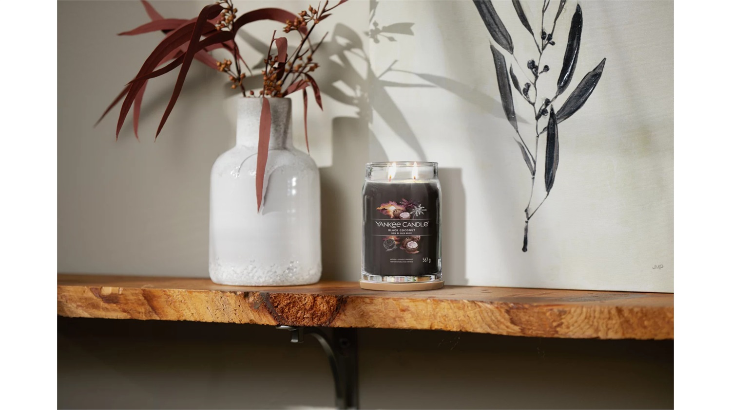 Yankee Candle Signature Candela Profumata Giara Grande Cocco Nero 567 g - Fragranza Floreale con Legno di Cedro e Fiori Tropicali, Tempo di Combustione fino a 90 Ore