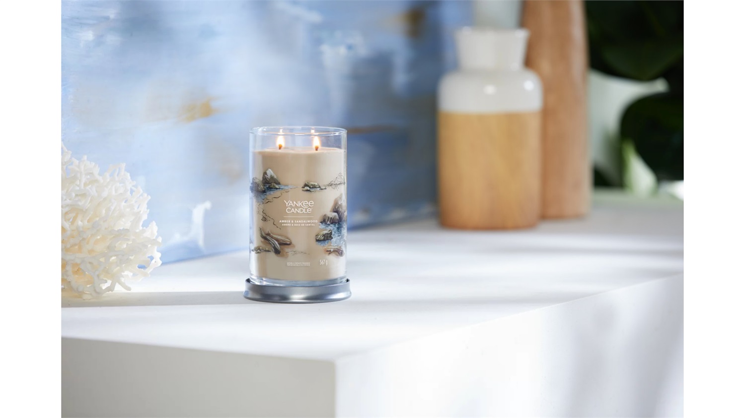 Yankee Candle Signature Candela Profumata Tumbler Grande Ambra & Legno di Sandalo, 567 g, 2 Stoppini, Fino a 100 Ore di Combustione