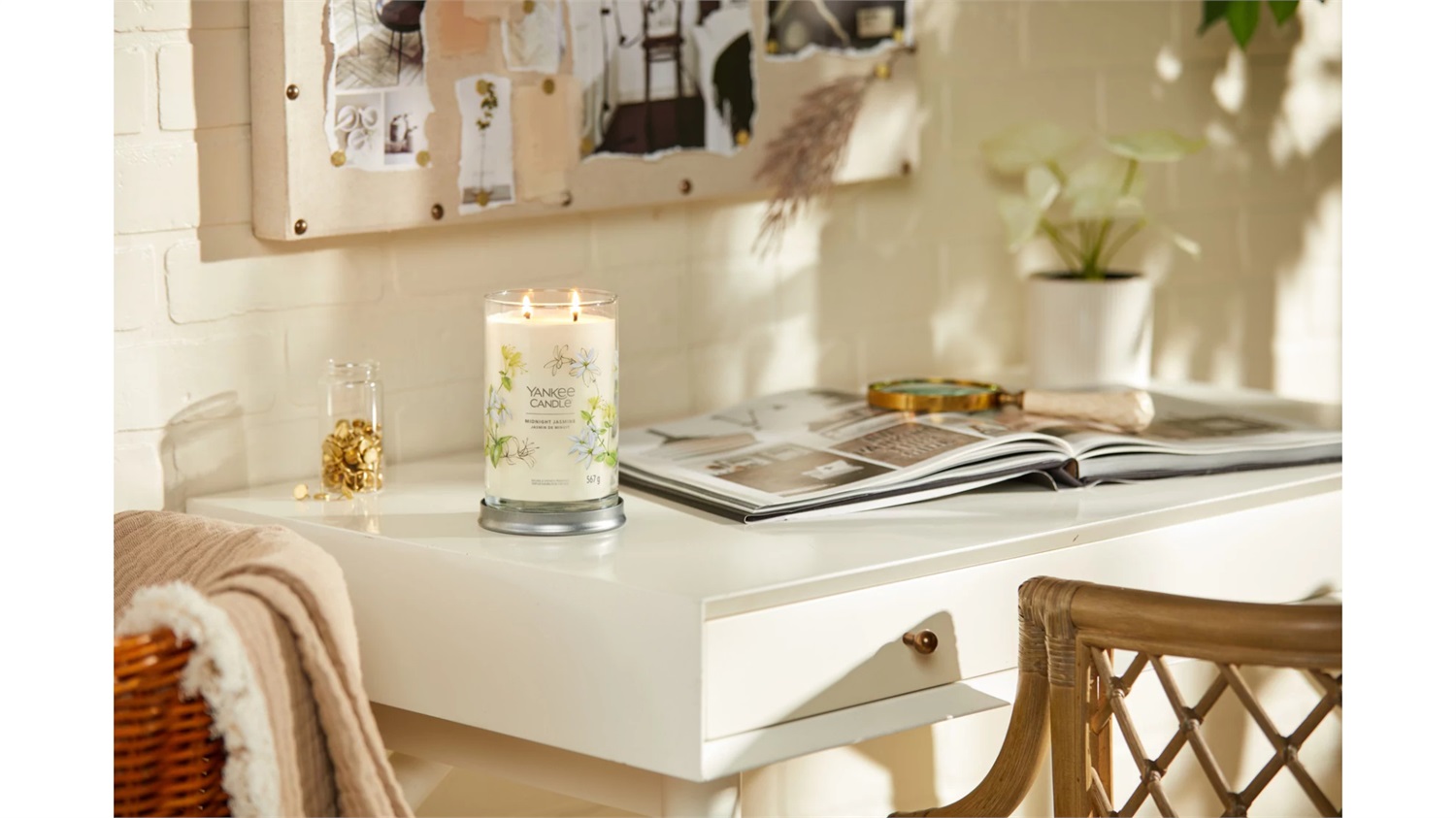 Yankee Candle Signature Tumbler Grande Midnight Jasmine - Candela Profumata 567g, Fragranza Floreale, 2 Stoppini, Fino a 100 Ore di Combustione