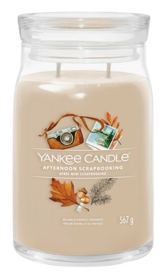 Yankee Candle Signature Giara Grande Afternoon Scrapbooking - Candela Profumata 567g con Note di Cuoio, Mela e Ambra, Fino a 90 Ore di Combustione