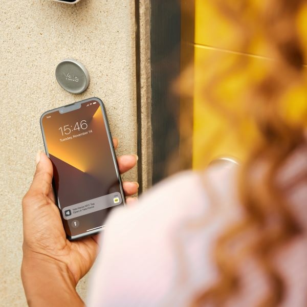 Yale Dot 3 Pezzi 05/601000/MB Nero - Etichetta per Tasti con Accesso Senza Chiave, Wi-Fi e Bluetooth, Controllo tramite App Yale Home