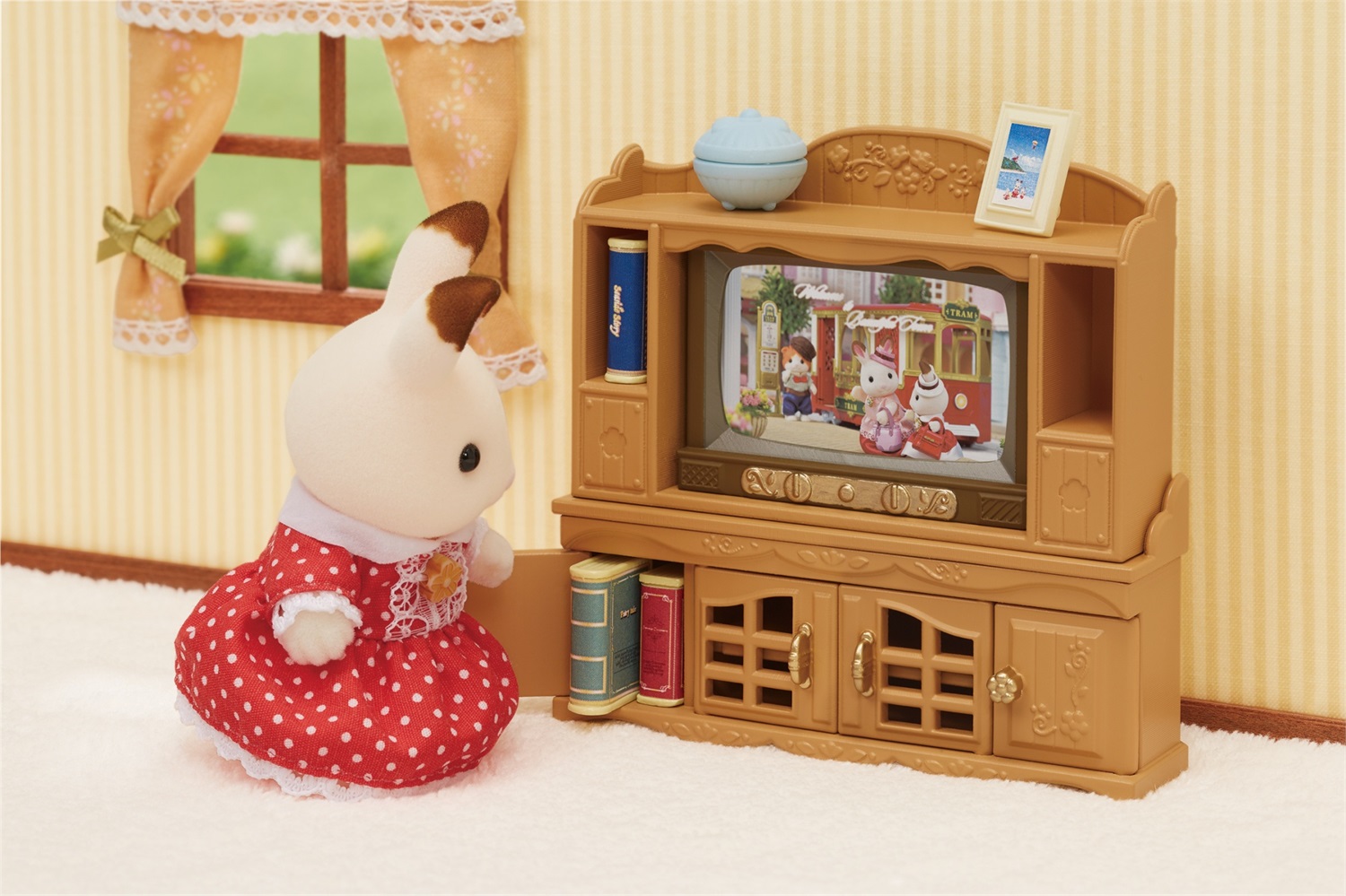 Sylvanian Families 5339 Set Soggiorno - Oltre 40 pezzi di mobili e accessori, Età 3