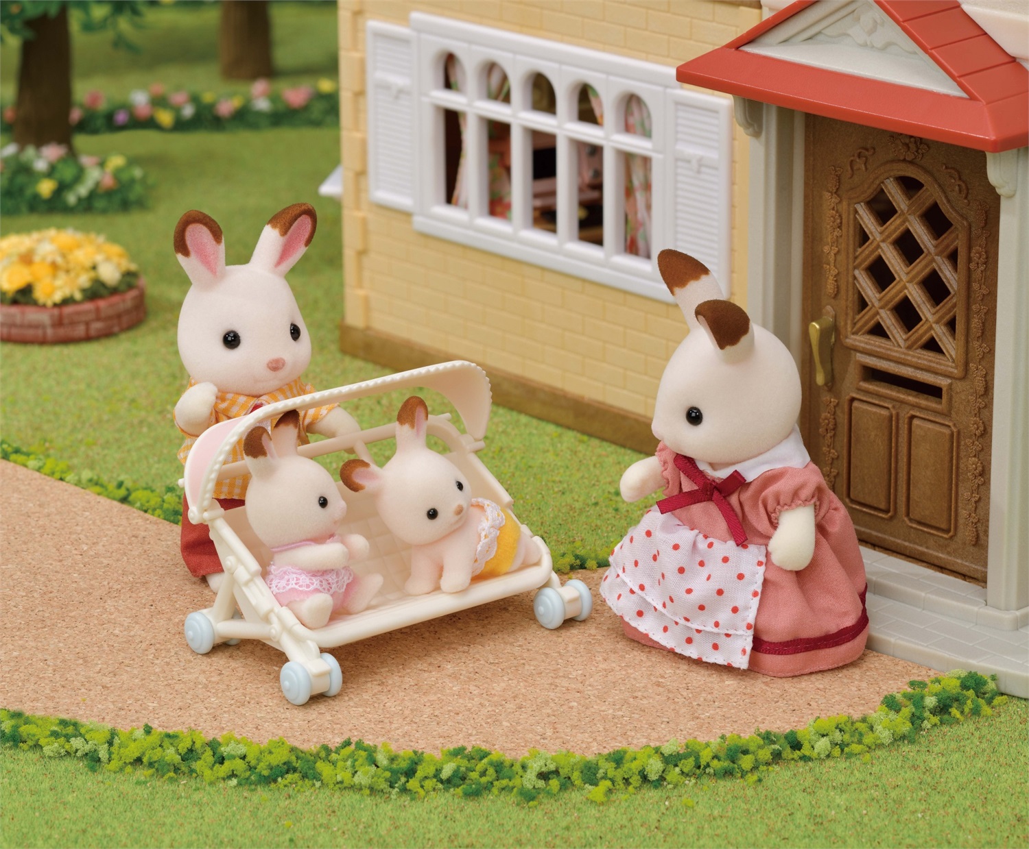 Sylvanian Families 5533 Passeggino per Trigemini - Include Seggiolini Removibili e Compatibile con Furgoncino