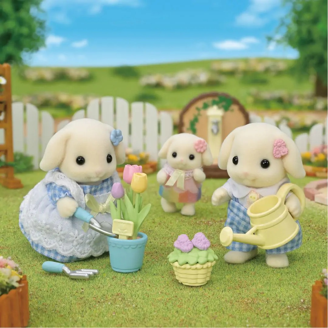 Sylvanian Families Fratello e Sorella Coniglio Flora - Set da Gioco con Accessori da Giardinaggio