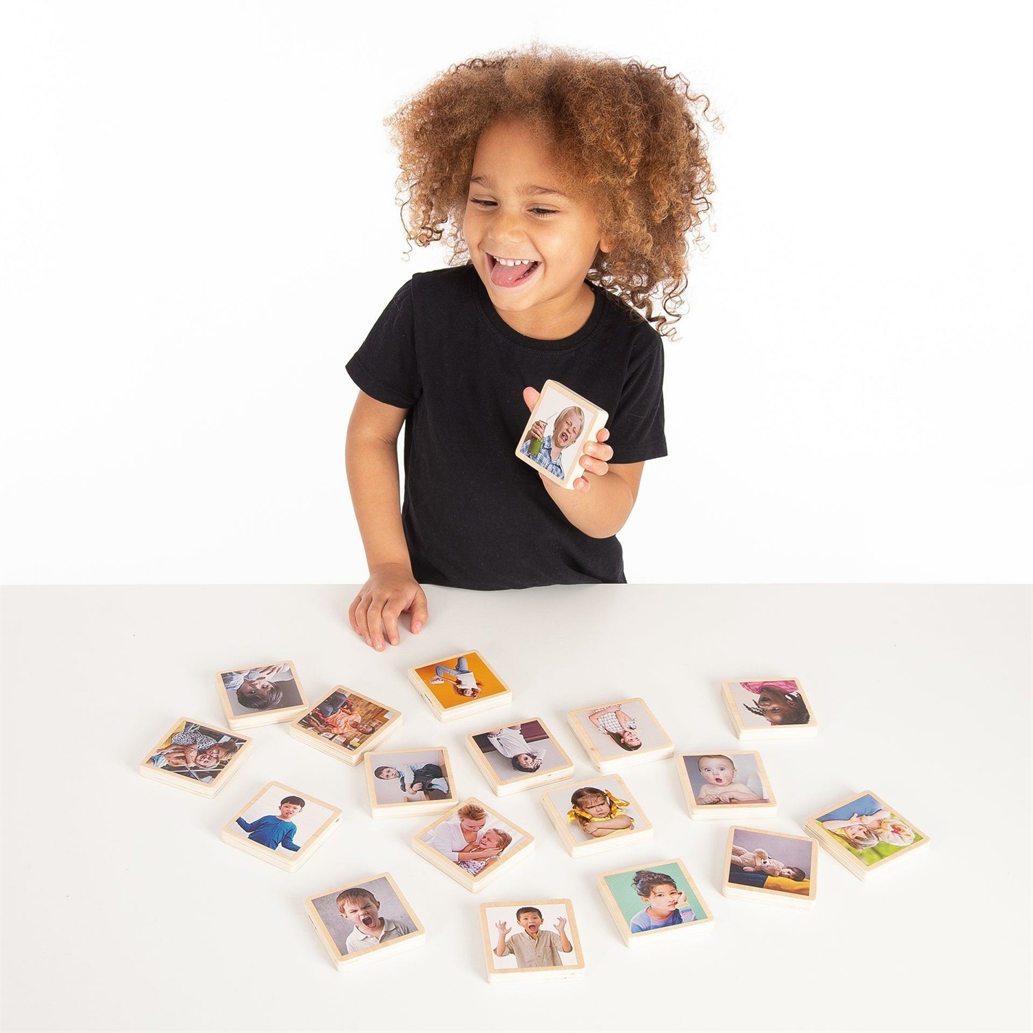 TickiT 73494 My Emotions Set di Piastrelle in Legno - 18 Tessere Didattiche per Esplorare Emozioni