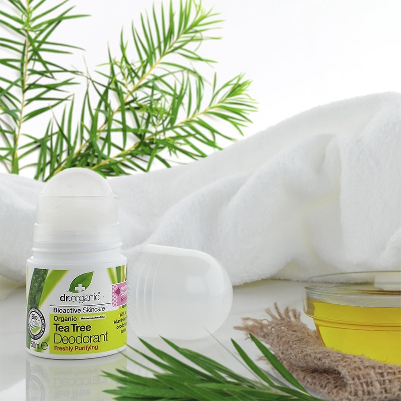 Dr. Organic Tea Tree Deodorante Roll-On 50 ml - Antibatterico, Senza Parabeni, Idratante e Lenitivo