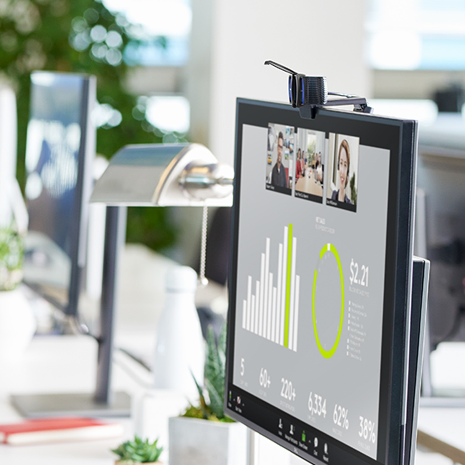 Logitech C920S HD Pro Webcam - Full HD 1080p/30fps, Audio Stereo Chiaro, Correzione Luce HD, Privacy Shutter, Compatibile con Skype, Zoom, FaceTime, PC/Mac/Laptop/Tablet/Xbox, Nero