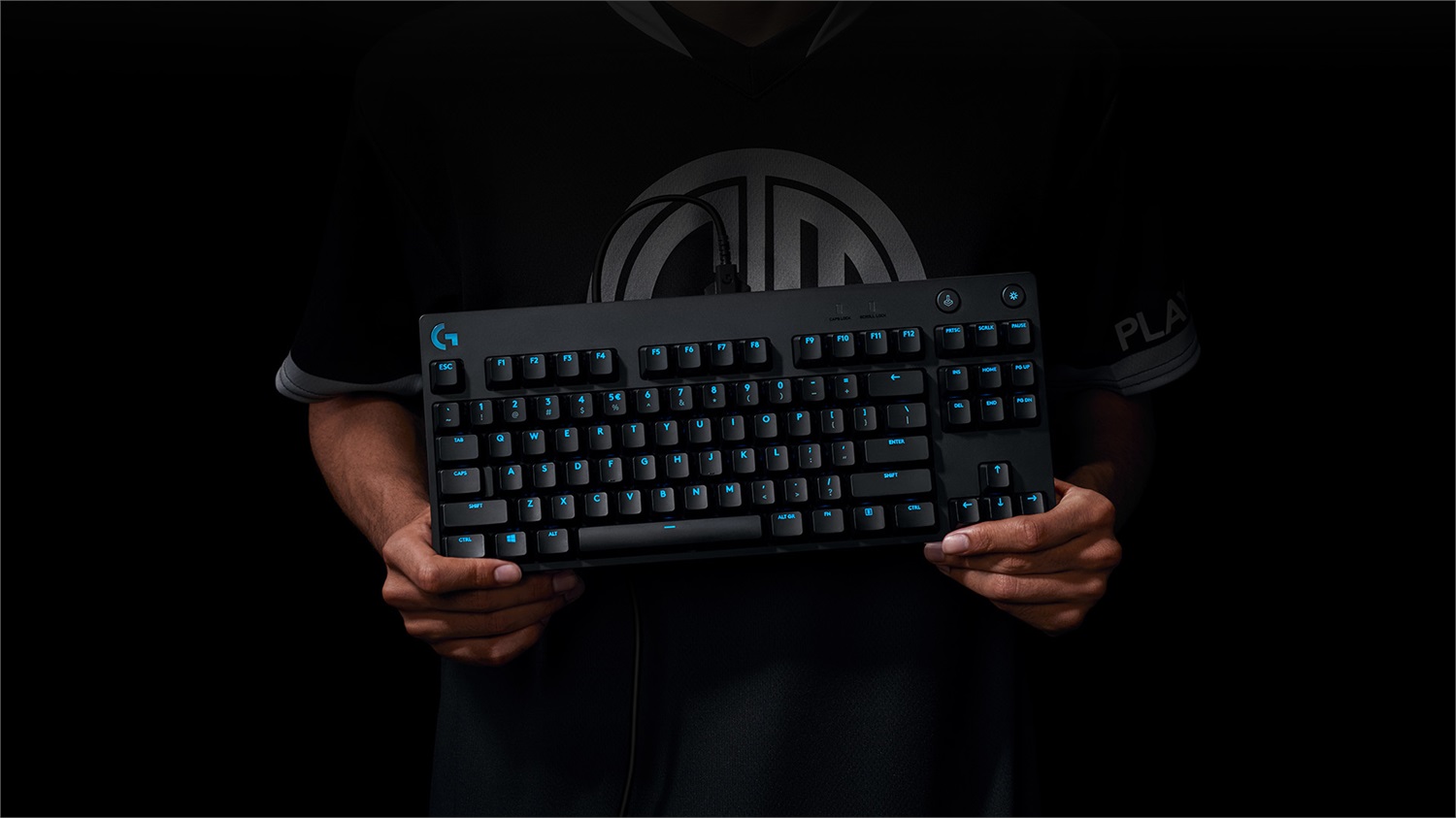 Logitech G PRO Tastiera Gaming Meccanica Tenkeyless USB QWERTY Italiano Nero con Switch GX Blue Clicky e Retroilluminazione LIGHTSYNC RGB