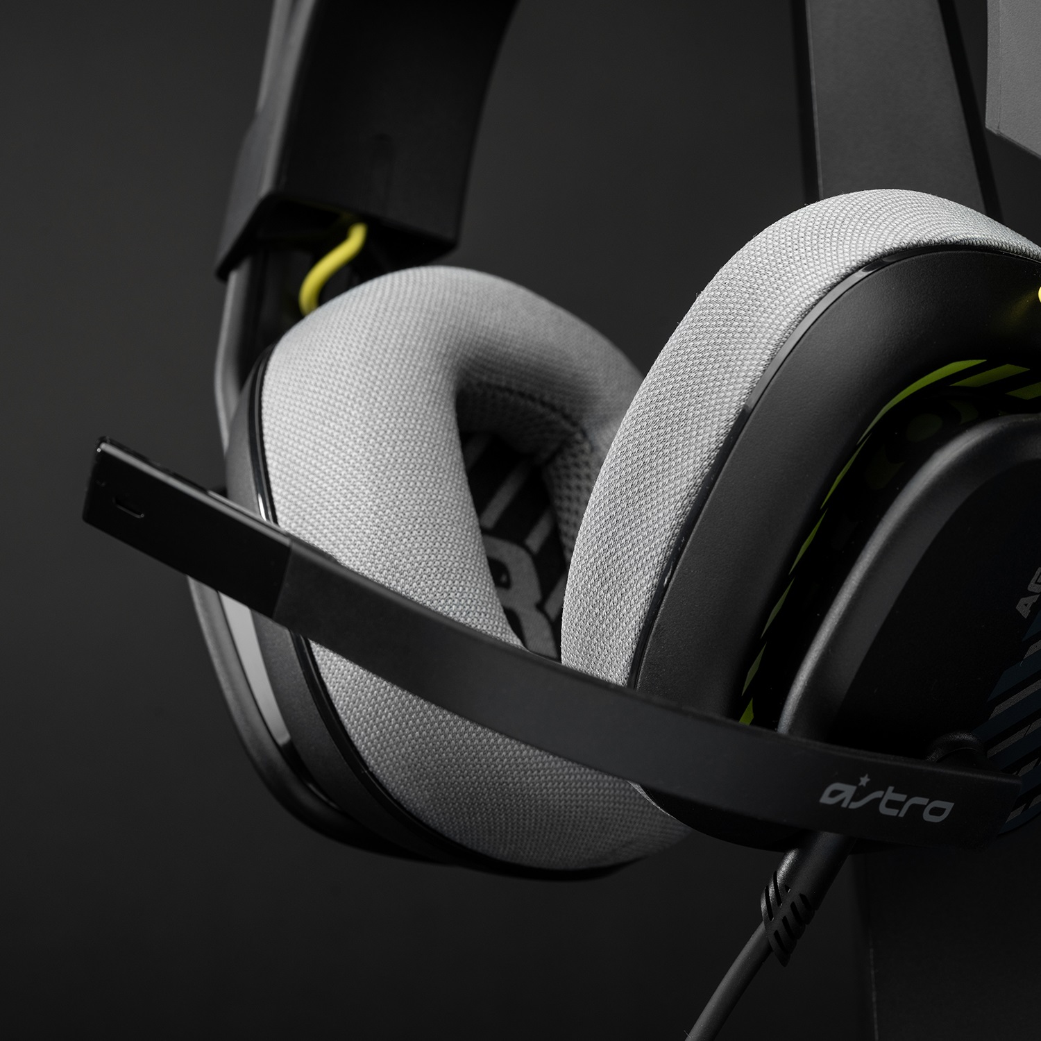 ASTRO Gaming A10 Gen 2 Auricolare Cablato a Padiglione Nero con Microfono Flip-to-Mute e Driver da 32 mm