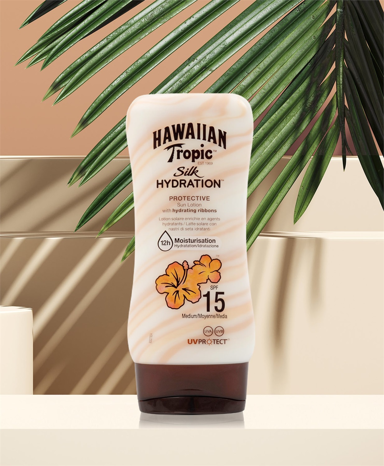 Hawaiian Tropic Silk Hydration Protective Sun Lotion SPF 15 - Lozione Solare Idratante 180 ml con Protezione UVA/UVB e Resistente all'Acqua