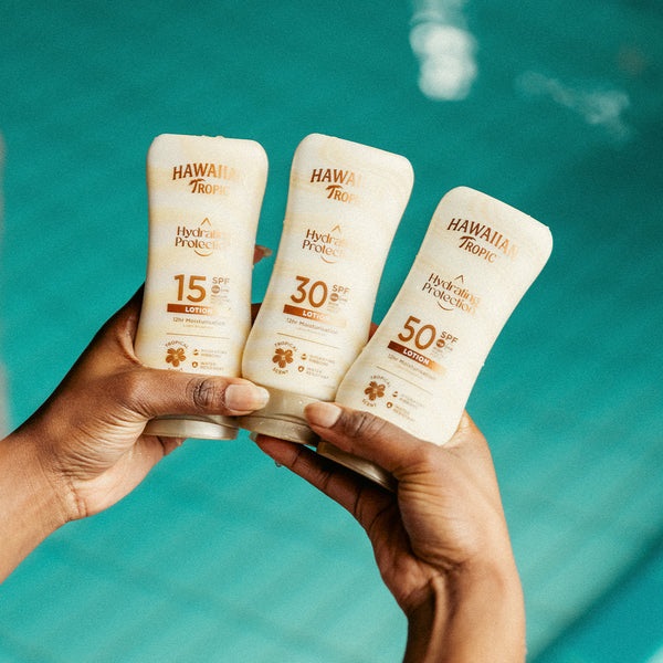 Hawaiian Tropic Lozione Solare Idratante SPF 30 - 180 ml, Protezione UVA e UVB, 12 Ore di Idratazione con Proteine della Seta