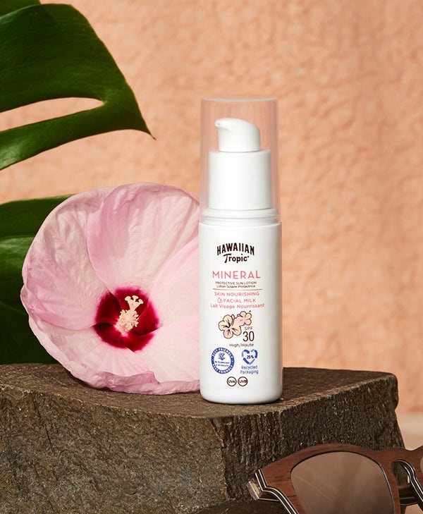 Hawaiian Tropic Lozione Solare Viso Mineral Sun Milk SPF30 - 50 ml, Protezione UVA/UVB, 100% Filtri Minerali, Leggera e Resistente all'Acqua