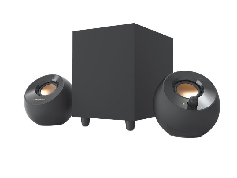 Creative Labs Creative Pebble Plus 2.1 Set di Altoparlanti Desktop USB con Subwoofer Down-Firing da 4 Pollici, Potenza Totale 8 W RMS, Nero