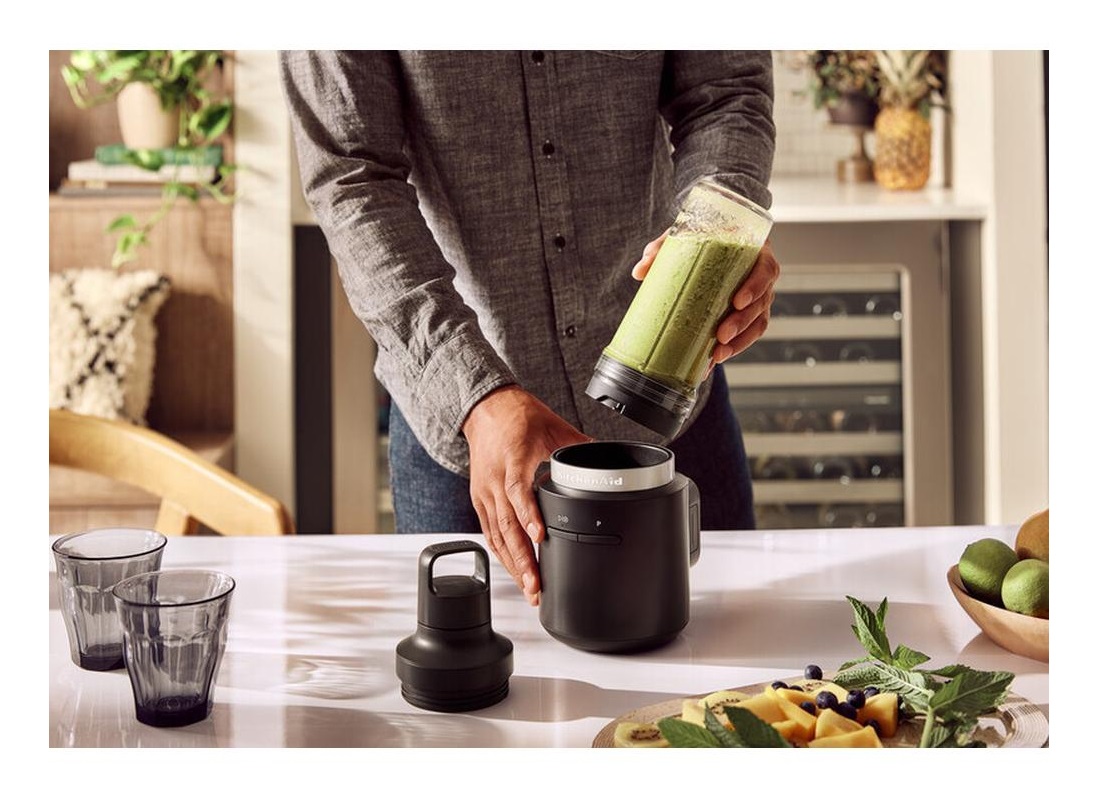 KitchenAid GO Frullatore Portatile Senza Fili 473 ml con Lame Asimmetriche e Coperchio da Viaggio