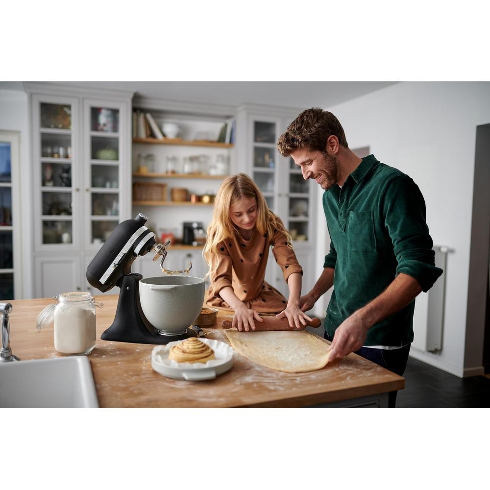 KitchenAid ARTISAN 5KSM185PS Robot da Cucina 300 W, Capacità 4,8 L, Colore Nero, Velocità Massima 220 Giri/min