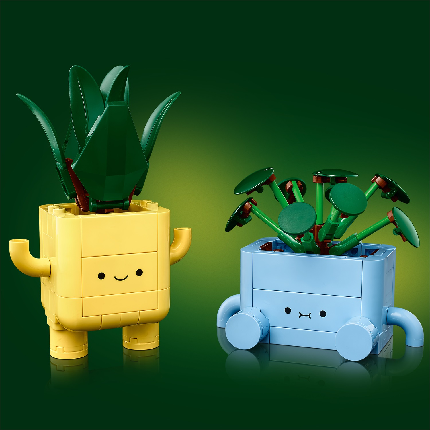 LEGO Botanicals Piantine Felici 10349 - Set Costruibile con 2 Piante Artificiali, 2 Vasi Intercambiabili e Facce Adorabili per Bambini dai 9 Anni in Su