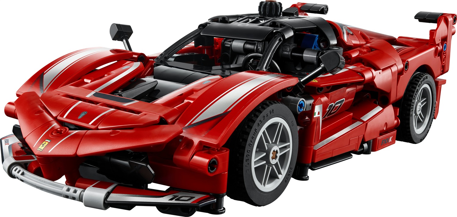 LEGO Technic Ferrari FXX K - Set di Costruzioni 42212 con Motore V12, Differenziale e Portiere Apribili - 897 Pezzi per Bambini 10